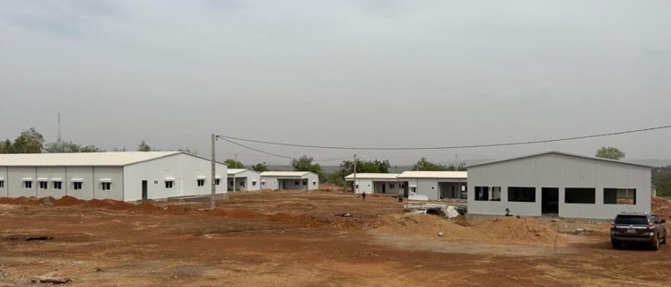 CONSTRUCTION RAPIDE D’UN CAMP MILITAIRE AU TOGO