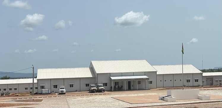 CONSTRUCTION RAPIDE D’UN CAMP MILITAIRE AU TOGO